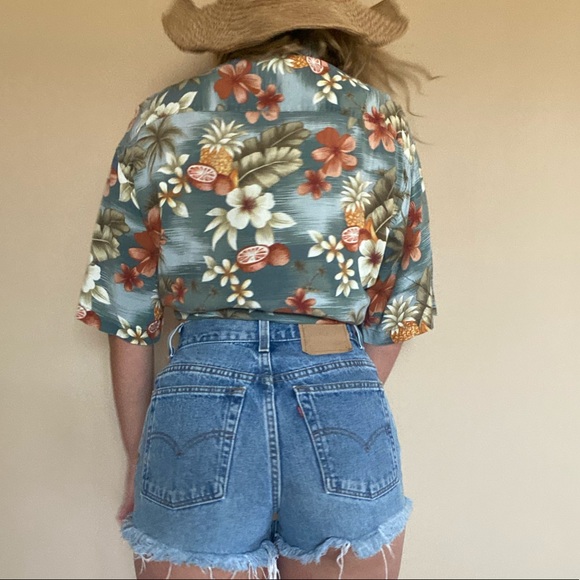 Levi's Pants - Vintage Levi’s Red Tab Shorts